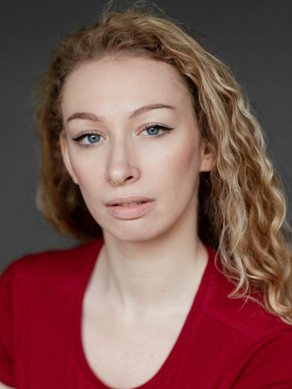 Julie Bauer