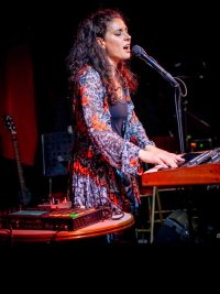 Yael Clavier / chant