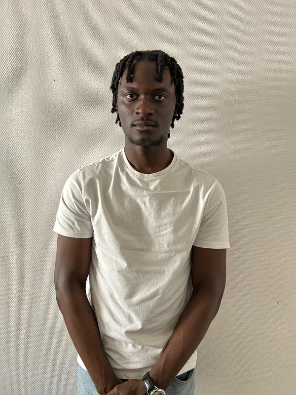 Kelyan Kambila Miezi