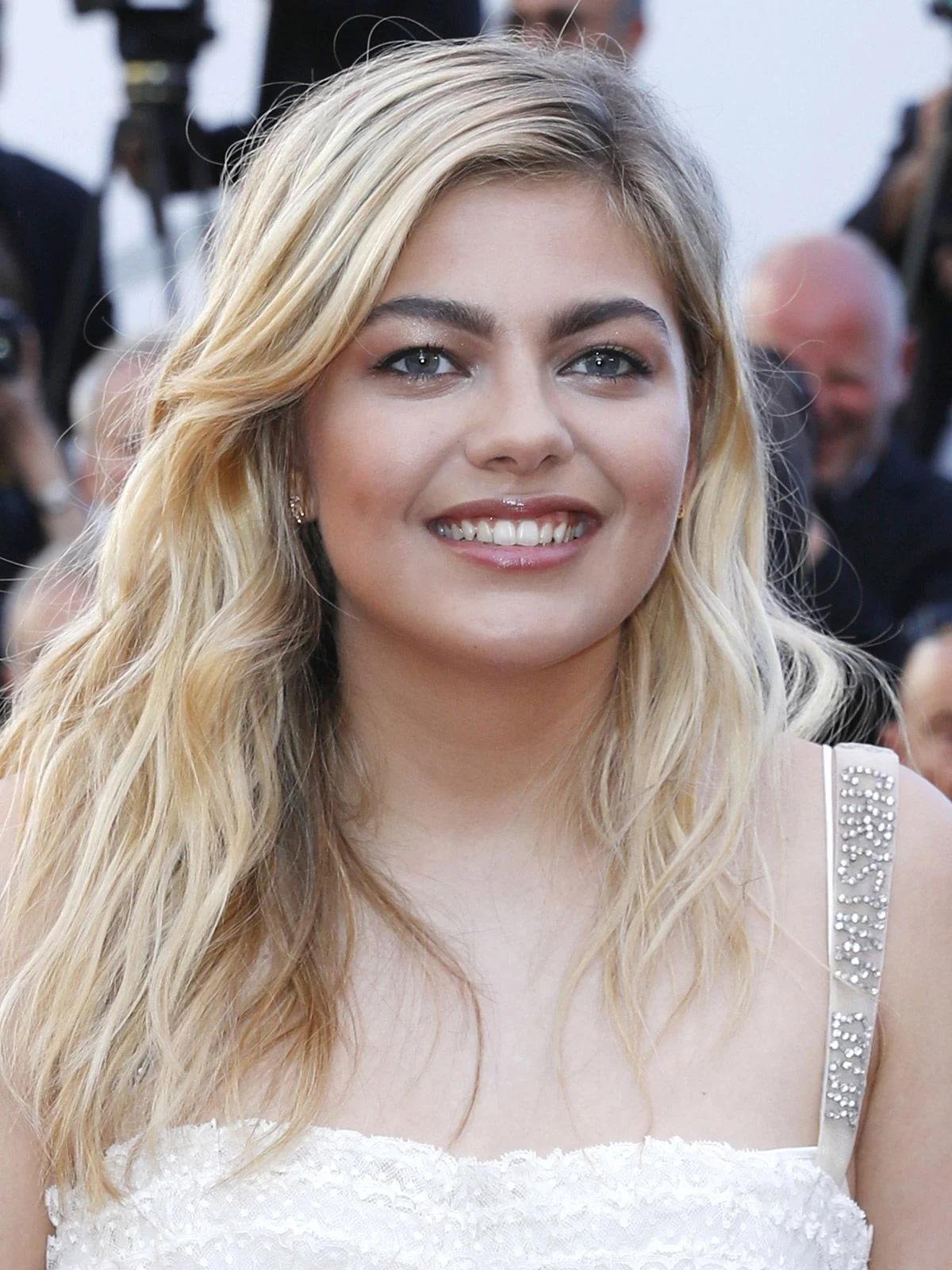 Silhouette Louane