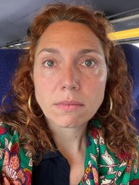 Photo du jour - Dans le train sans maquillage 