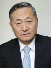 Yves Yan