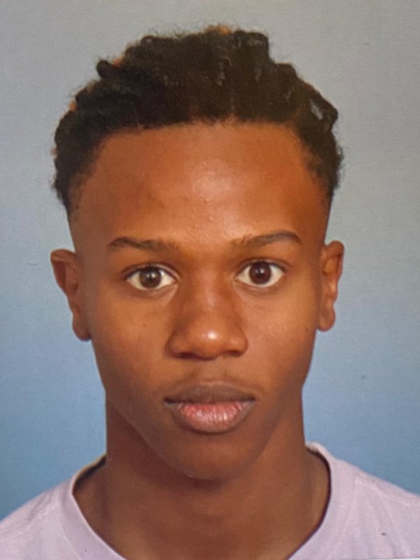 Yann Louvrier Saint Mary 