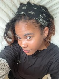 Leanah - Selfie