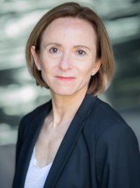 Portrait 3/4 Charlotte Hennequin