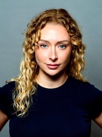 Headshot 6
