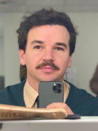 Antoine ROBERT - Selfie 1 mars 2026 (costume 1970's)