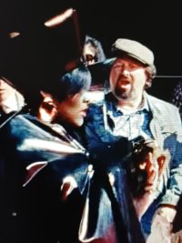 Spectateur fan dans le clip "FREAK" d'Yseult