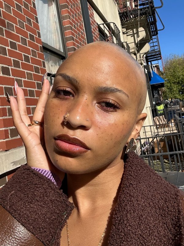 Mylène Charles Amboka