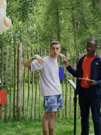 Série: Au Fond Du Trou