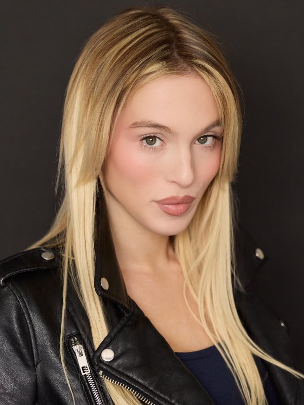 Andréa  Furet