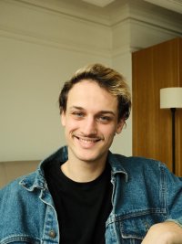 blond sourire