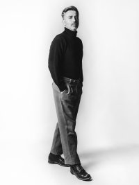 B & W 