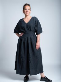 Robe noire casual