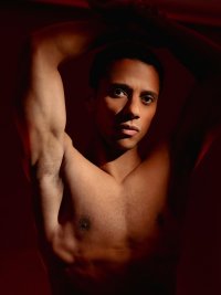 Portait topless