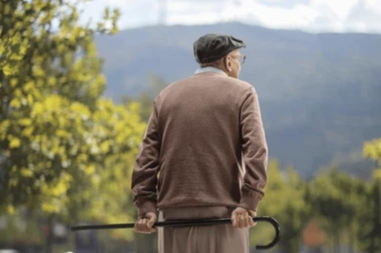 Homme 70-90 ans