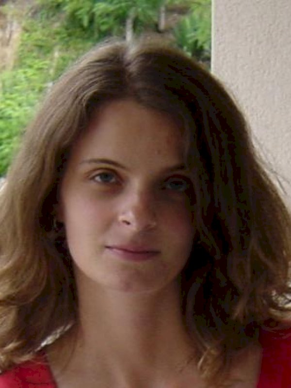 ANNEKA PLOMMON