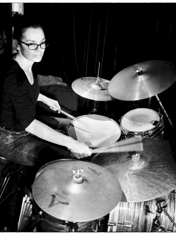 Julie Saury