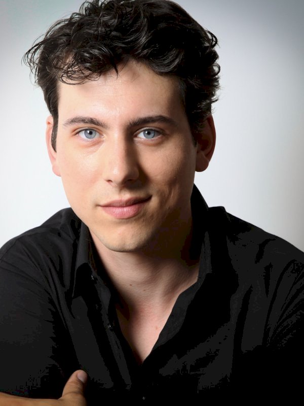 LEONARD CASTELLI