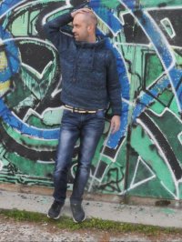 Dimitris Daskas en pied