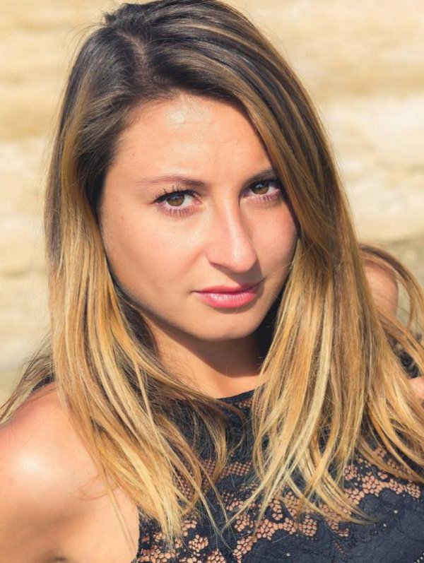 SARAH HENNECART