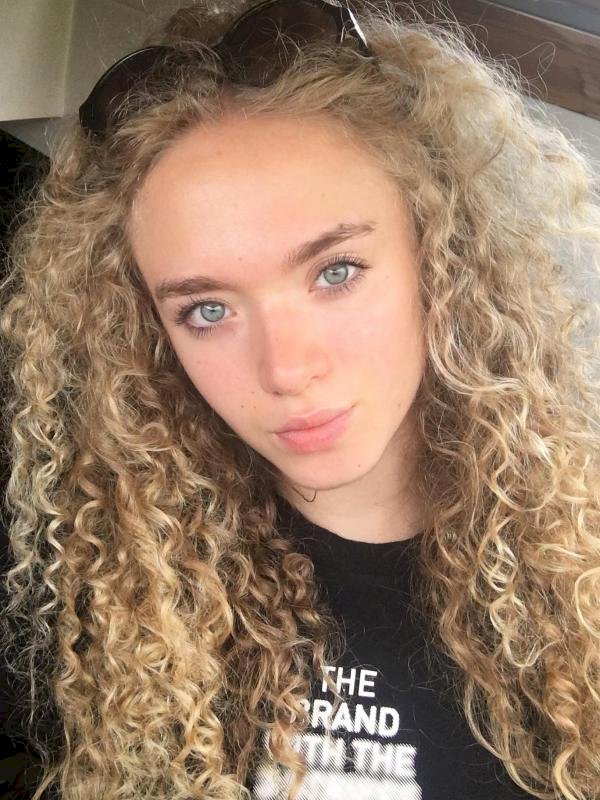 Akasha Herrera-Moro