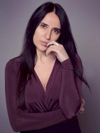 Esra AÇIK