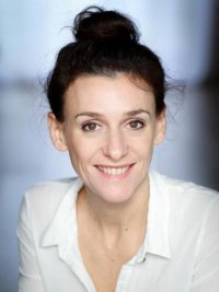 portrait chignon