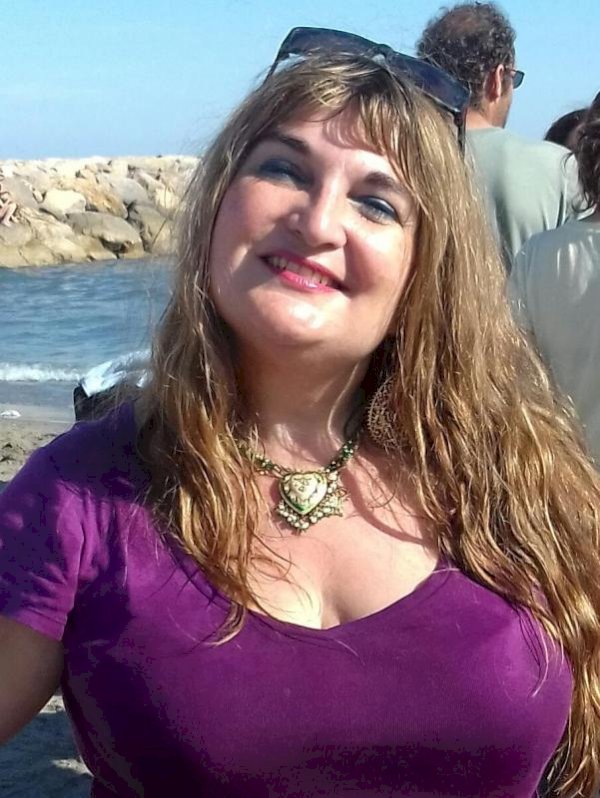 Lola Hayat