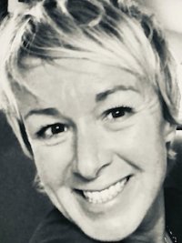 Stephanie HUGUET