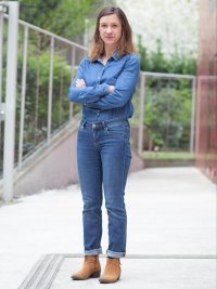 Julie Boris en pied