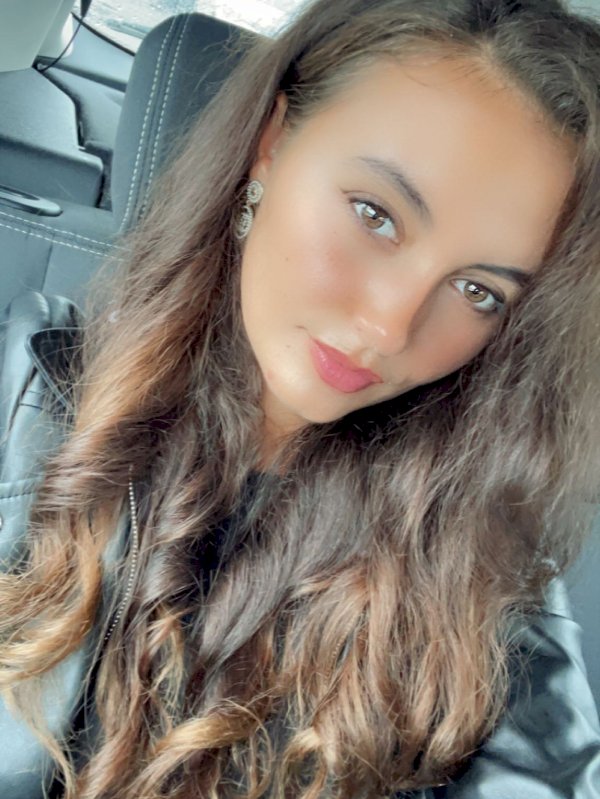Joanna F