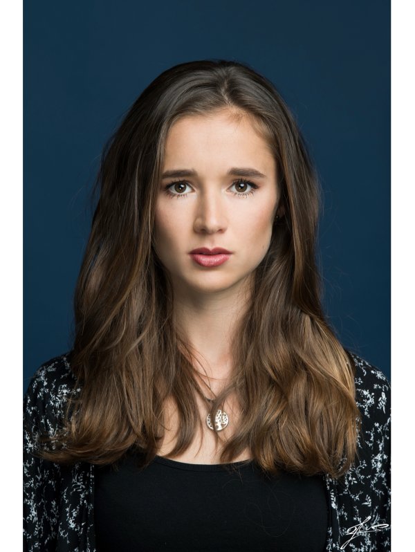 Caroline  Mqgn