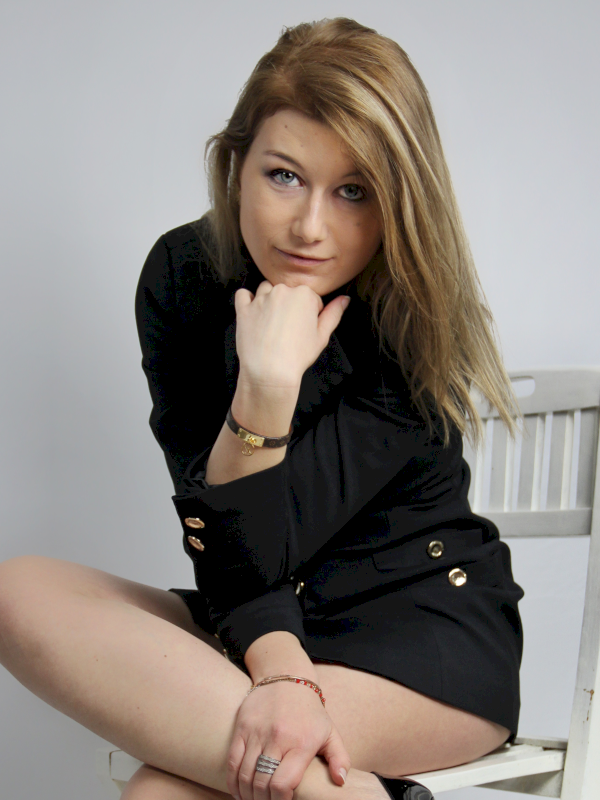 Sarah Perroux