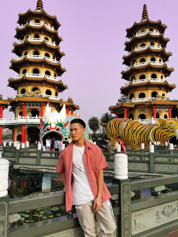 Julian  Chan Ting
