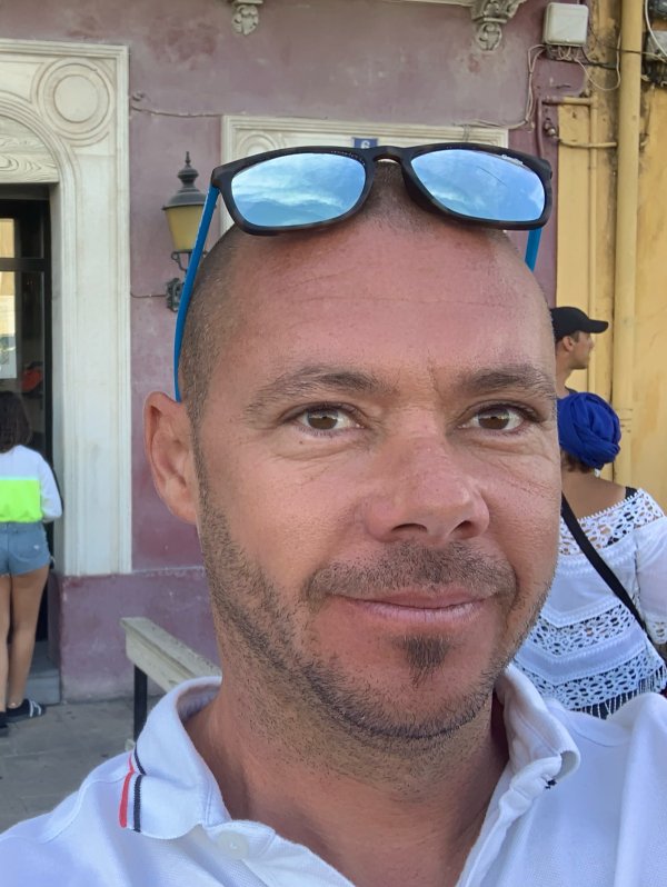 Xavier  LAURENT 