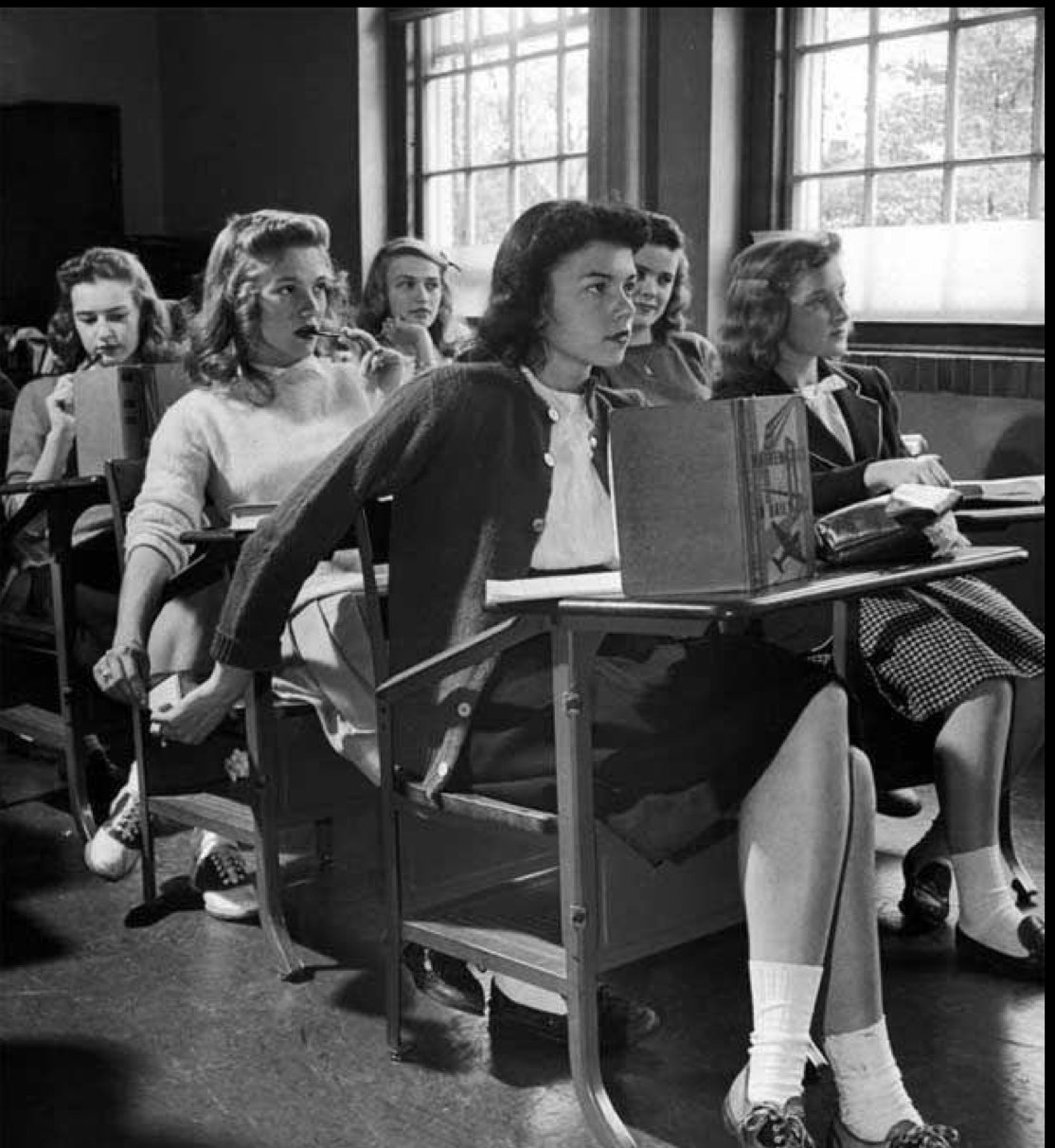 Figuration femmes années 50/60/70 pour une série étrangère