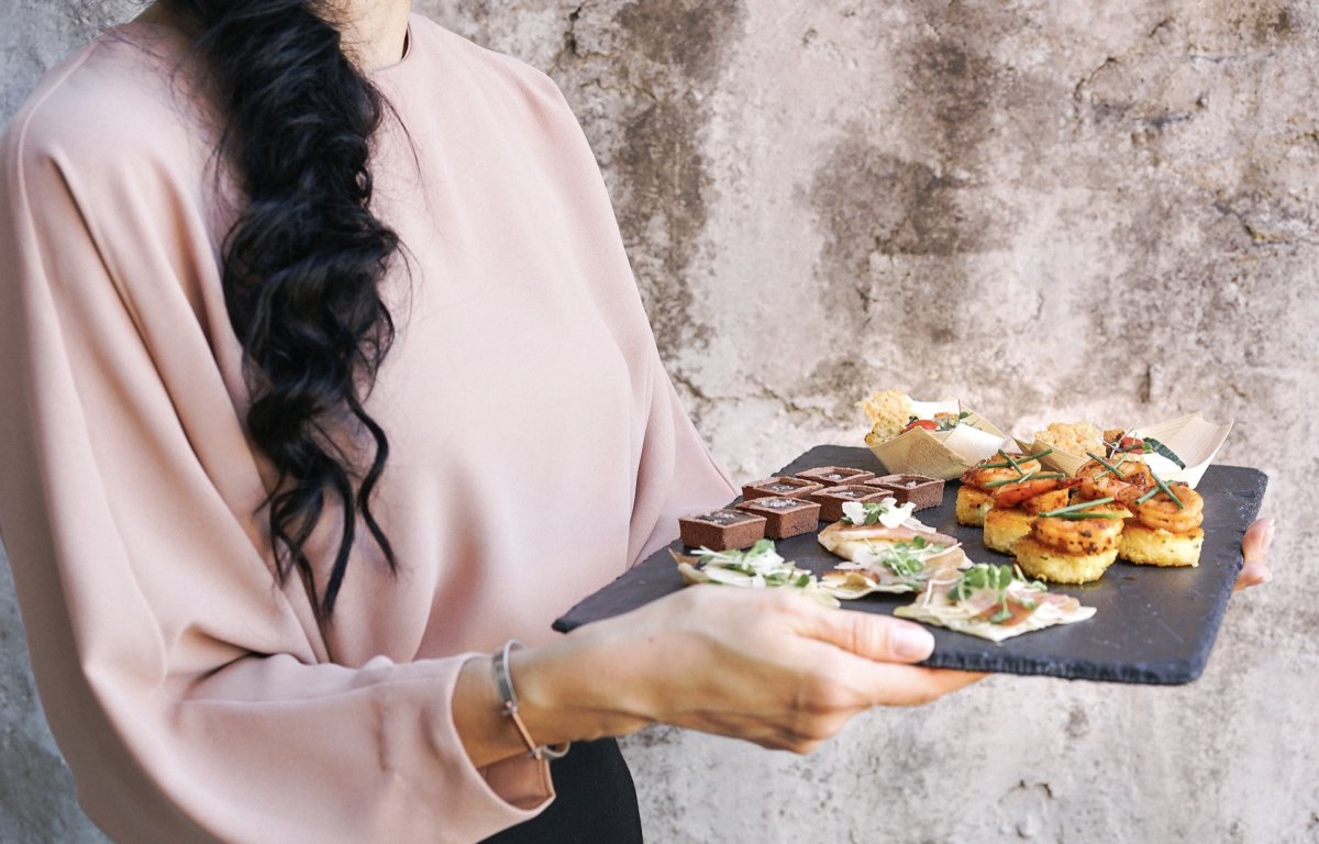 Serveuse - Jeunes femmes 20/30 ans 