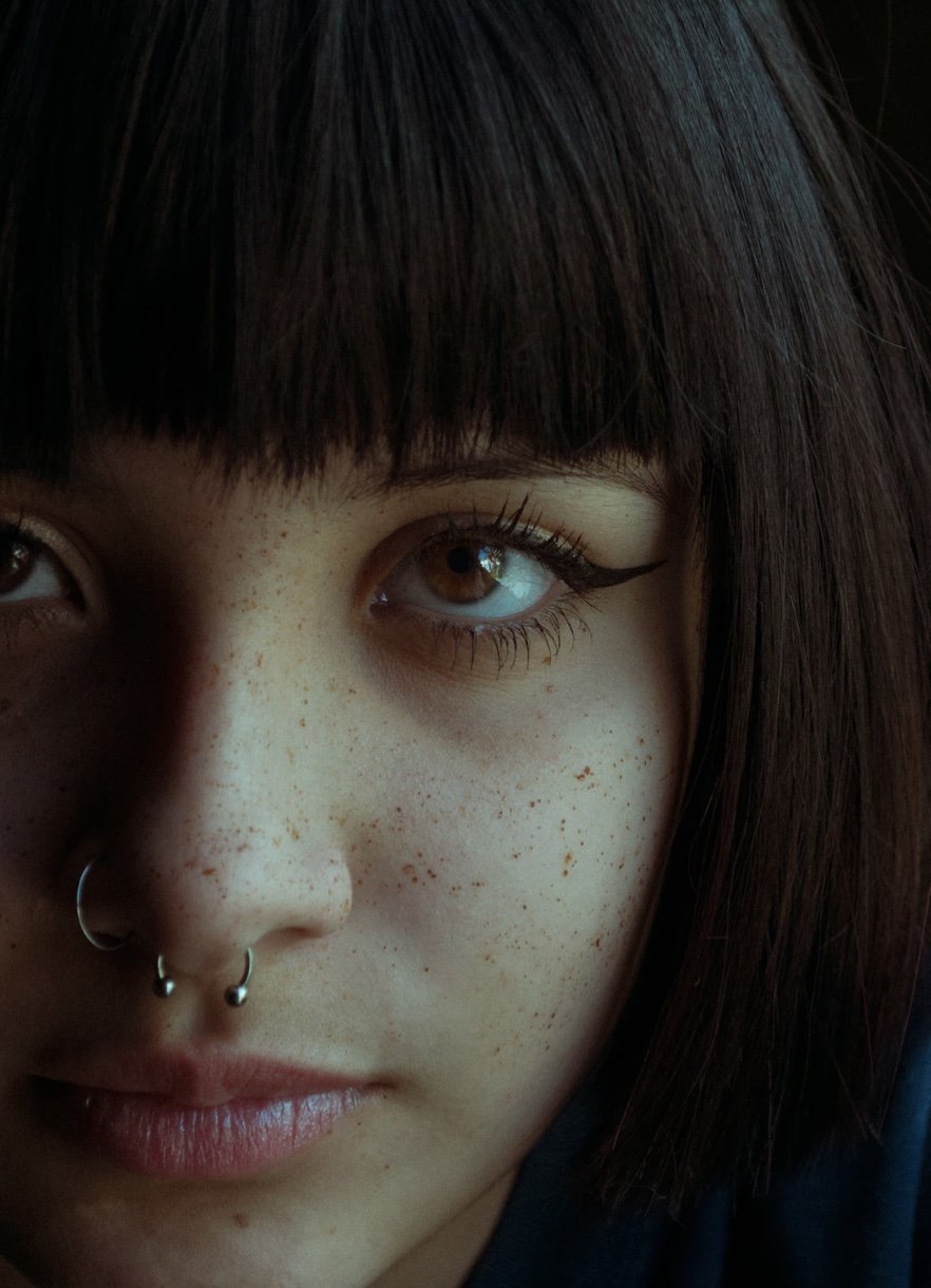 Casting femme avec piercing entre 18 et 30 ans pour vidéo beauté