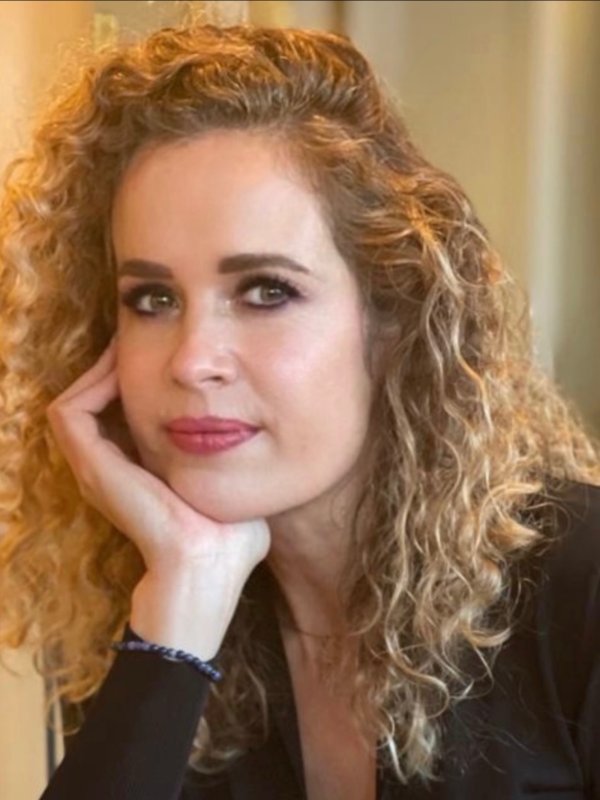 Nadia Schnoerringer 