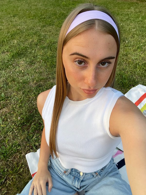 Kenza Ben embareck 