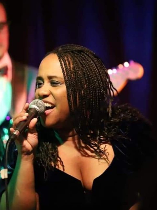 Nadia HASSANI