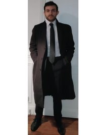 Costume-Cravate-Manteau Pieds