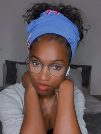 Melanie Borges