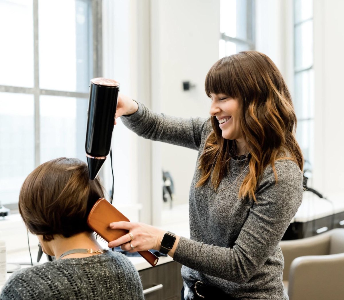 Silhouette Coiffeuse - Femme 30/40 ans 