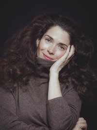 Ornella  Bess
