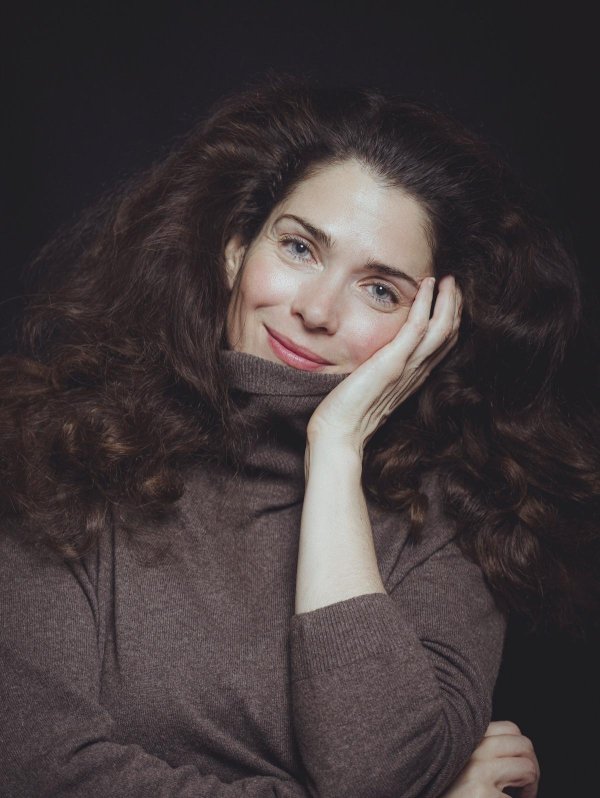 Ornella  Bess