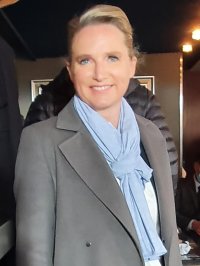 Sophie Brulé Working Girl