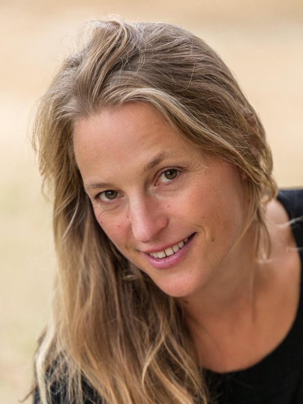 JULIE MAURIS-DEMOURIOUX