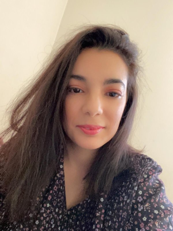 Hassna Mehdi 